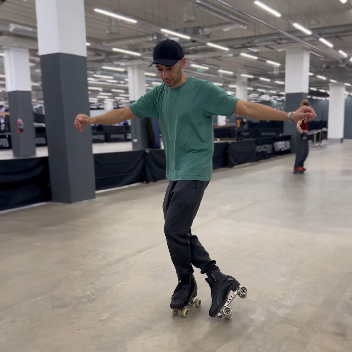 Intermediate Roller Skate Classes - Decathlon Surrey Quays - Saturdays 12pm - 1.15pm